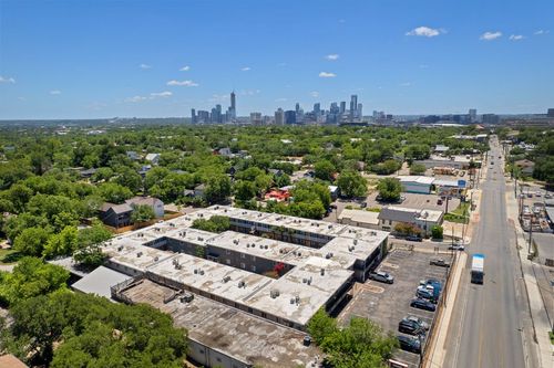 apt-217-2401 Manor Rd, Austin, TX, 78722-2014 | Card Image