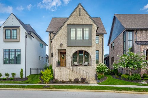 9427 Calder Cir, Ooltewah, TN, 37363-5811 | Card Image