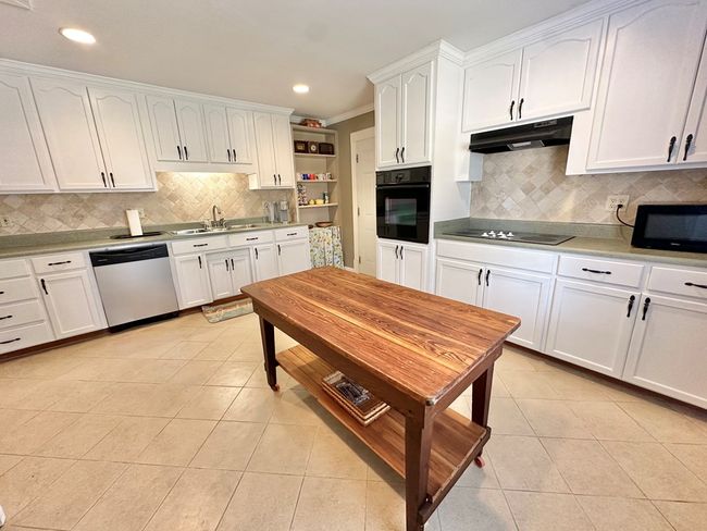 413 E Johnson St, House other with 4 bedrooms, 4 bathrooms and 2 parking in Quitman GA | Image 18