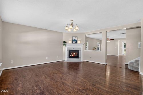 200 Georgetowne Dr, Clayton, NC, 27520-1847 | Card Image