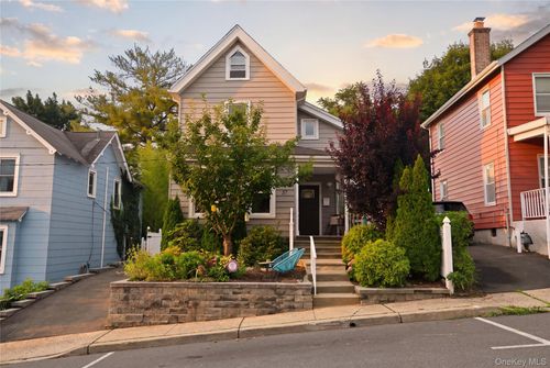37 Lydecker St, Nyack, NY, 10960-2103 | Card Image