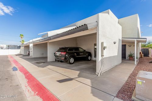 20-16041 N 31st St, Phoenix, AZ, 85032-3737 | Card Image