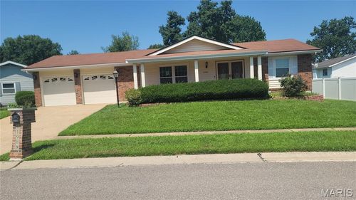 11989 Red Lion Drive, St Louis, MO, 63033 | Card Image