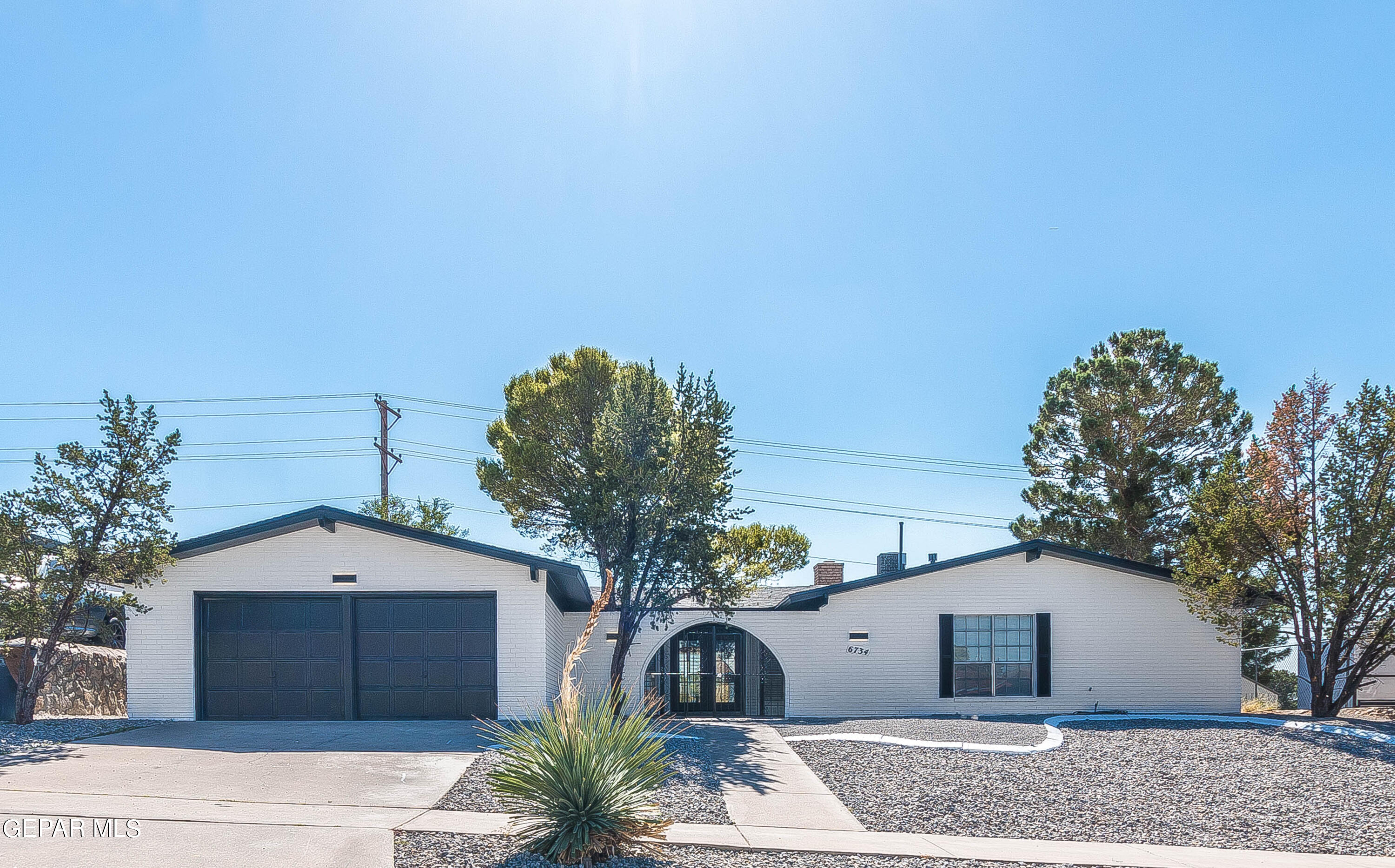 Cresta Bonita Dr, El Paso, TX 79912