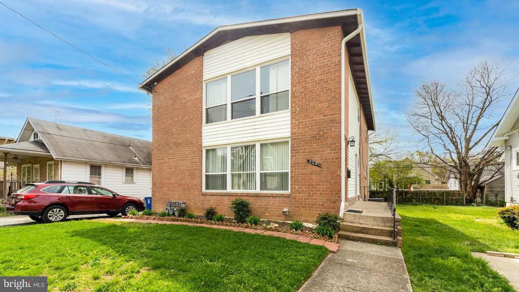 Residential Lease in ARLINGTON