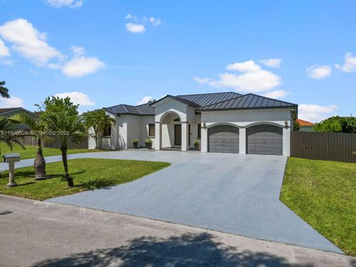 13205 Sw 218th Ter, Miami, FL, 33170-2616 | Card Image