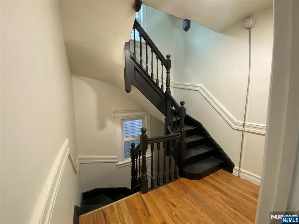 Residential Lease in Newark 3