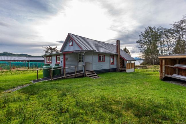 110 Hillside Rd, House other with 2 bedrooms, 2 bathrooms and 4 parking in Sointula BC | Image 29