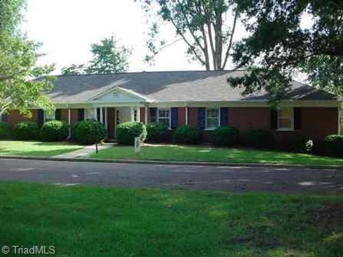 2670 Grosvenor Pl, Winston-Salem, NC, 27106-5250 | Card Image