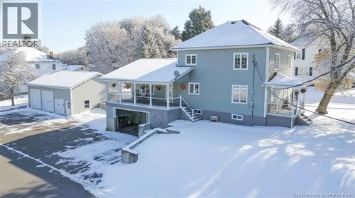 21 Hillcrest Ave, Hartland, NB, E7P1M7 | Card Image