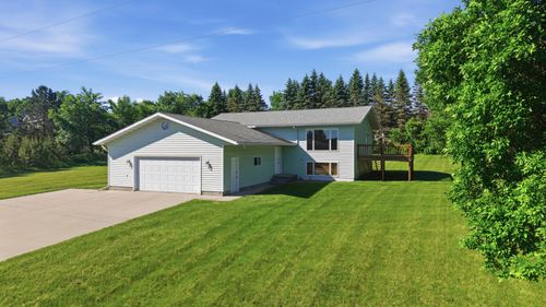 28249 Meadow Dr, Detroit Lakes, MN, 56501-6906 | Card Image