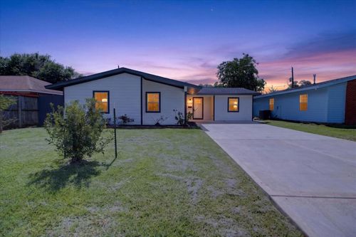 2114 Linden Creek Ln, Houston, TX, 77017-7206 | Card Image
