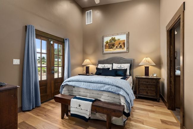 115 Trophy Oak Pt, Home with 5 bedrooms, 5 bathrooms and 3 parking in Fredericksburg TX | Image 31