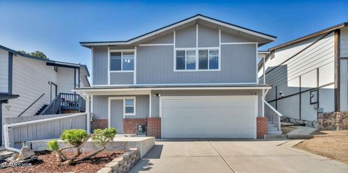 2718 Powder Dr, Reno, NV, 89503-5709 | Card Image