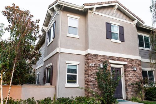 2620 Night Jasmine Dr, Simi Valley, CA, 93065-1523 | Card Image