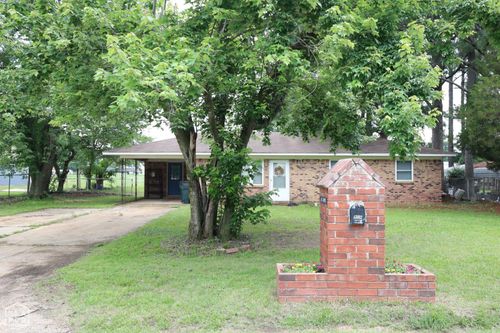 904 Johnson Ave, Lake City, AR, 72437-9513 | Card Image