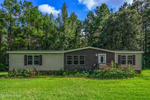 10540 Us Highway 17, Pollocksville, NC, 28573-9348 | Card Image