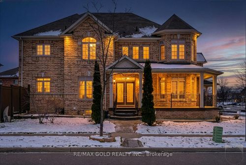 15 Vanwood Cres, Brampton, ON, L6P2X4 | Card Image