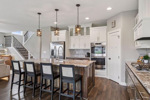 29135 Scenic Dr, Chisago City, MN, 55013-8521 | Card Image