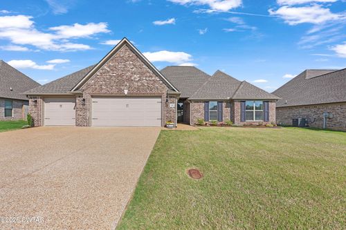 30 Pelican Cv, Jackson, TN, 38305-6945 | Card Image