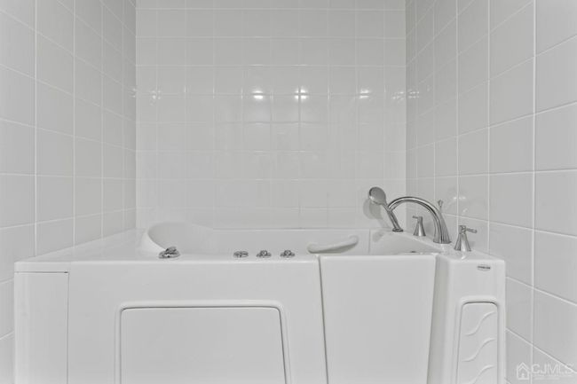 15 John Paul Jones Dr, House other with 2 bedrooms, 2 bathrooms and null parking in Monroe NJ | Image 40