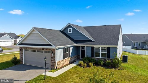 15 Opulent Court, HEDGESVILLE, WV, 25427 | Card Image