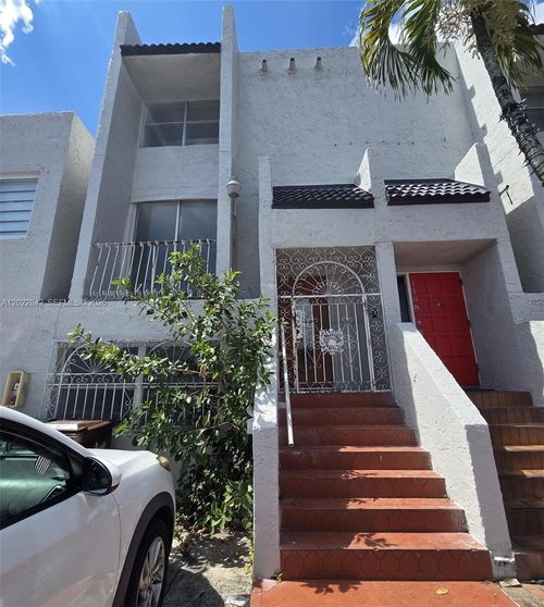 87-1104 W 44th St, Hialeah, FL, 33012-4175 | Card Image