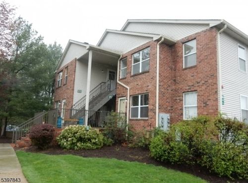 22 Millie Ln, East Hanover, NJ, 07936-3427 | Card Image