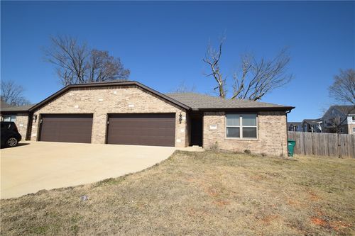 1570 & 1572 Sandpiper Street, Centerton, AR, 72719 | Card Image