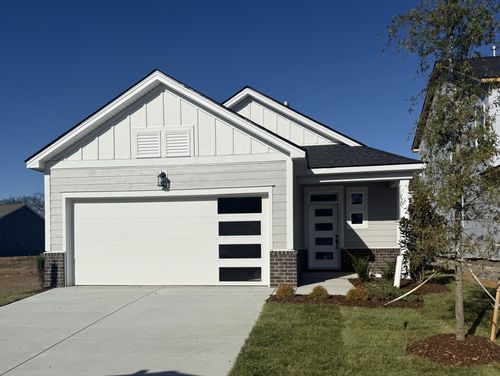 945 Brooklyn Crossing Rd, Gallatin, TN, 37066-5391 | Card Image