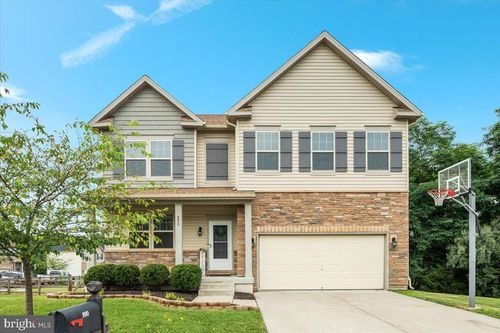 890 Shadows Dr, FRONT ROYAL, VA, 22630-7081 | Card Image