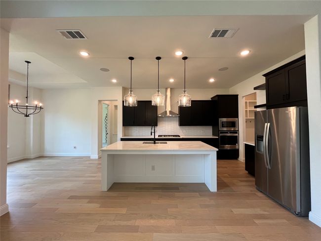 2403 Royal Dove Ln, House other with 5 bedrooms, 5 bathrooms and null parking in Mansfield TX | Image 7
