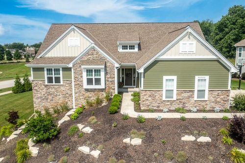 W239N7521 High Ridge Drive, Sussex, WI, 53089 | Card Image
