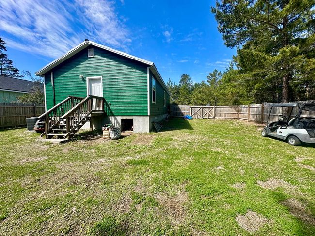 1727 Landing St, House other with 3 bedrooms, 2 bathrooms and 4 parking in Carrabelle FL | Image 35