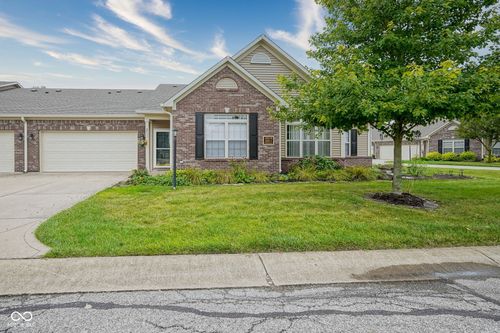 15-2511 Big Bear Ln, Indianapolis, IN, 46217-7072 | Card Image