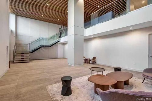 ste-4u-131 40th Rd, Flushing, NY, 11354-5107 | Card Image