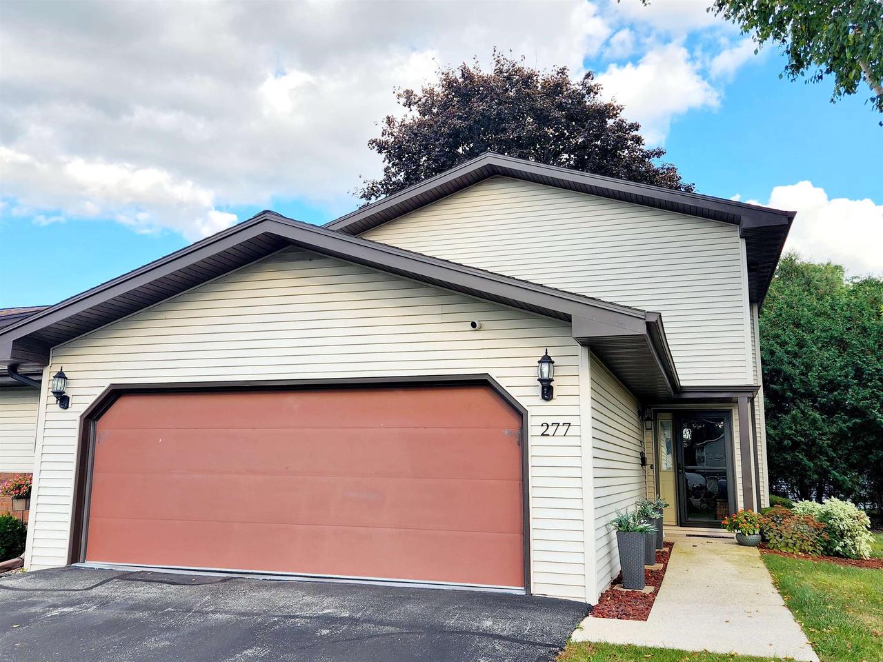 Bayberry Ln, Fond Du Lac, WI 54935