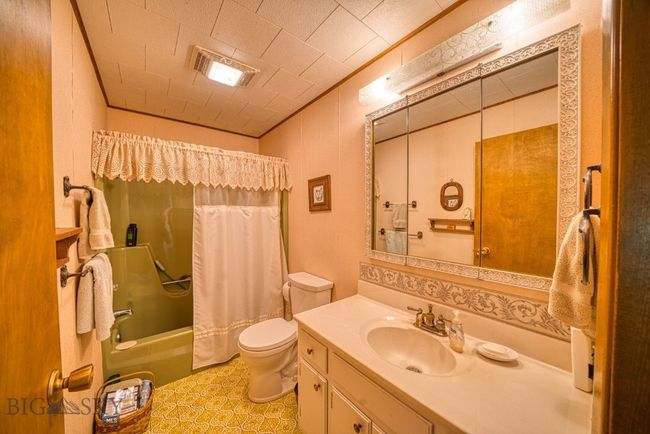 14470 Cottonwood Canyon Rd, House other with 2 bedrooms, 1 bathrooms and null parking in Bozeman MT | Image 9
