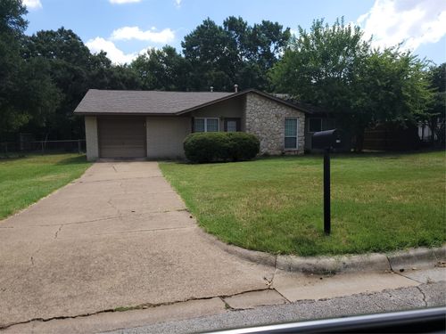 417 Ridge Rd, Grapevine, TX, 76051-3531 | Card Image