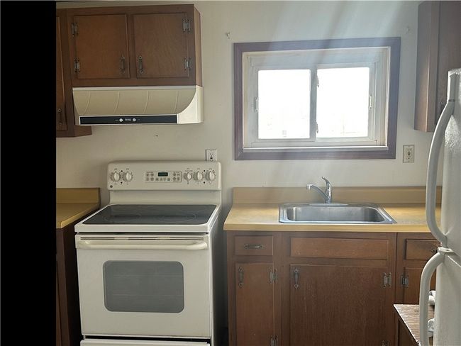 323 Prestley Rd, Condo with 1 bedrooms, 1 bathrooms and 2 parking in Bridgeville PA | Image 11