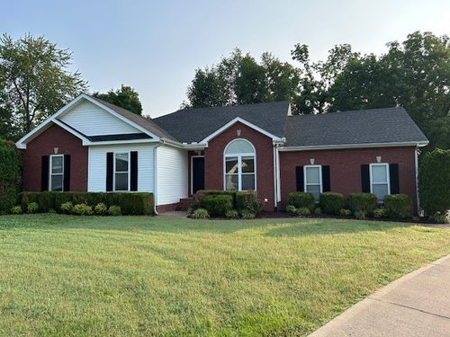 926 Doe Run Ct, Adams, TN, 37010-8948 | Card Image