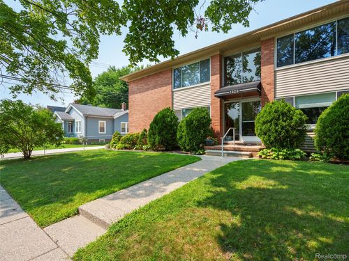 apt-4-1222 E Lincoln Ave, Royal Oak, MI, 48067-3460 | Card Image