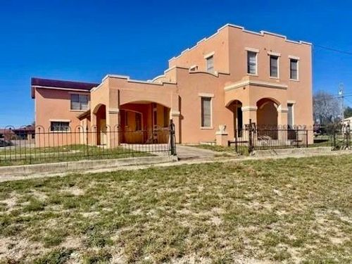 411 E North St, Hebbronville, TX, 78361-3649 | Card Image