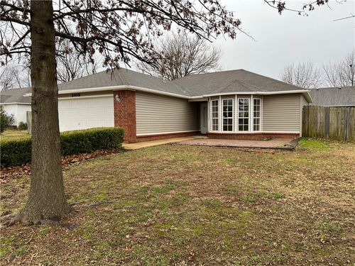 2408 Chanel St, Siloam Springs, AR, 72761-5021 | Card Image