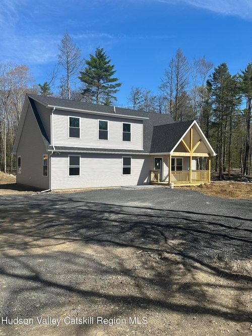 35 Olivers Way, Cairo, NY, 12413-2735 | Card Image