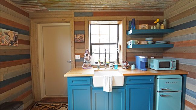 Guest Quarters Kitchen | Image 27