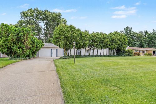 16907 Colony Dr, South Bend, IN, 46635-1421 | Card Image