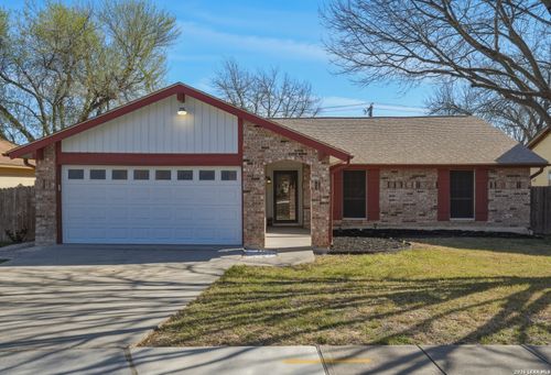 7847 Grass Hollow St, Live Oak, TX, 78233-2917 | Card Image