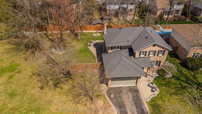 2033 Headon Forest Dr, House other with 5 bedrooms, 4 bathrooms and 2 parking in Burlington ON | Image 35