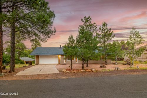 2748 N Olympic Dr, Flagstaff, AZ, 86004-7424 | Card Image